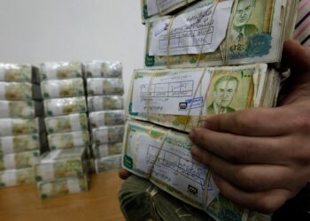 The Syrian pound continues to rise against the dollar economy