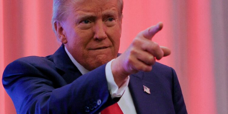 Trump threatens the BRICS countries to move away from the dollar and create a new currency economy