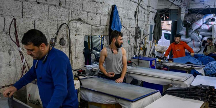 How did the return of Syrians turn into a challenge for Turkey? | economy