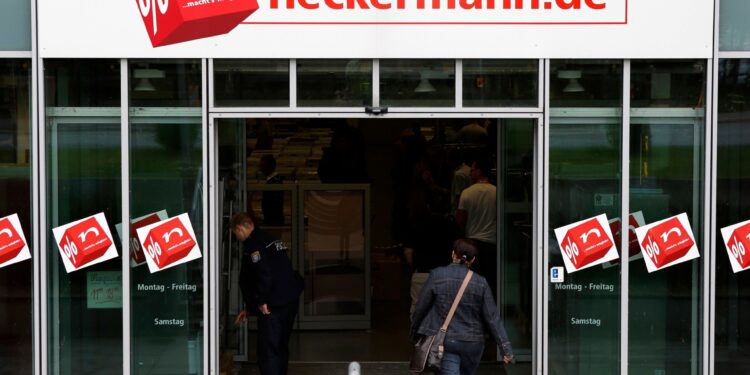 Corporate bankruptcies in Germany rise to global financial crisis levels economy