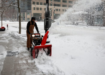 First winter storm of the year kills five people