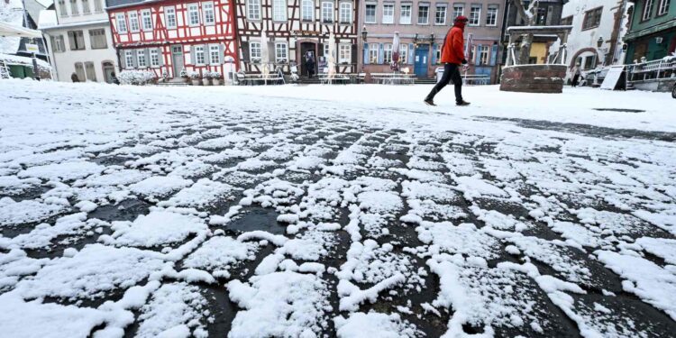 Germans race for heat pump subsidies before elections economy