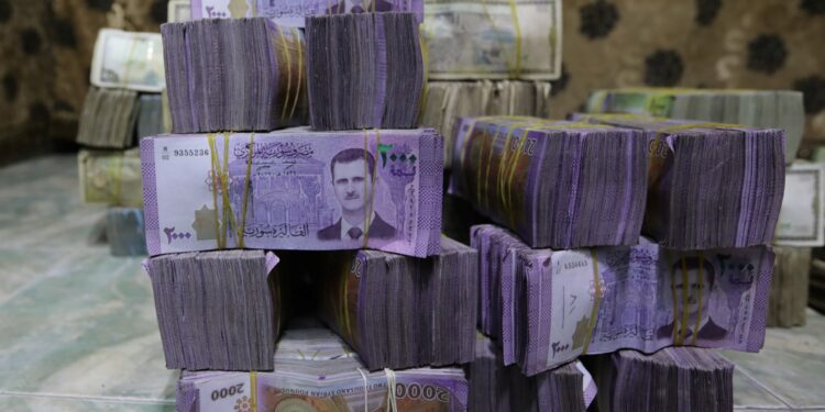 The exchange rate of the Syrian pound declined today, Monday economy