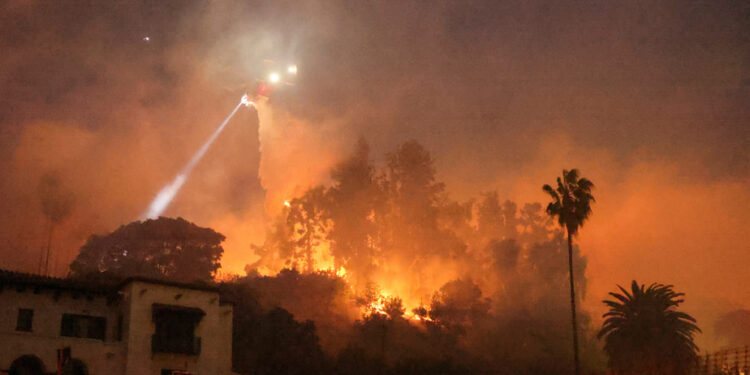 Violent fire | “Complete neighborhoods pass through there”