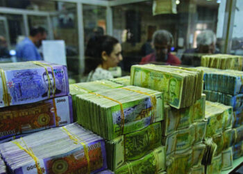 The exchange rate of the Syrian pound against the dollar continues to recover economy