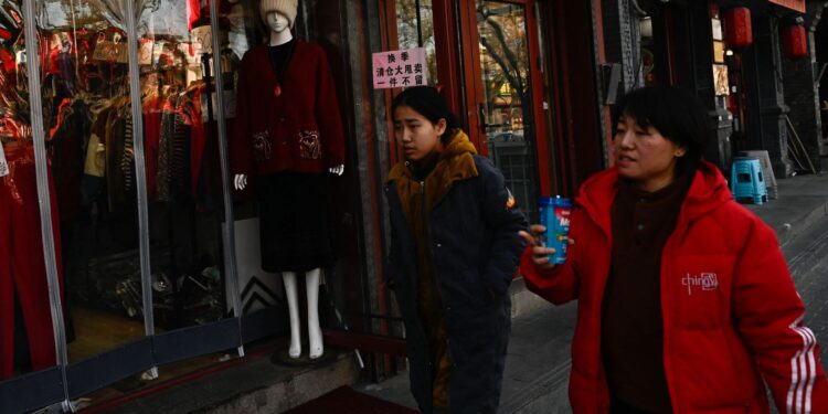A standard decline in marriage rates that threaten the economic growth of China economy