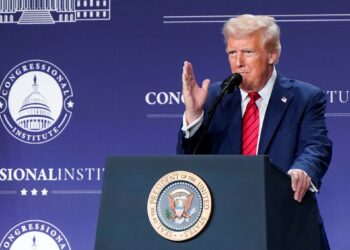 Customs duties .. Trump threatens Europe and warns of international effects economy