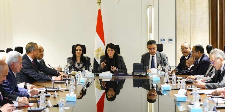 Egypt raises the minimum wages for private sector to $ 140 economy