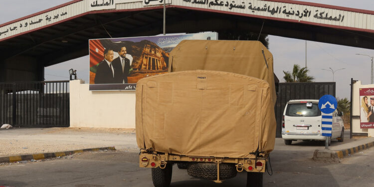 Jordan exempts the Syrian trucks from all fees economy