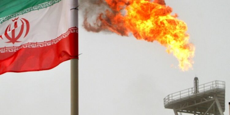 Oil declines with the increase in American stock and fears of a trade war economy