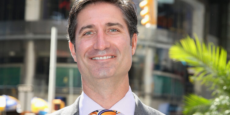 The CEO of Starbucks acknowledges the cruelty of the boycott economy