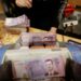 The stability of the exchange rate of the Syrian pound today, Monday, against the dollar and the euro economy