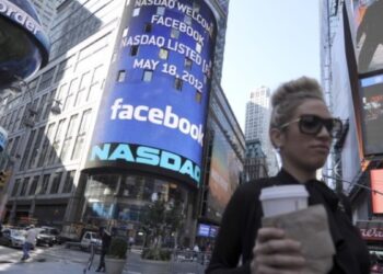 5 billionaires of America lost 209 billion dollars after Trump installation economy