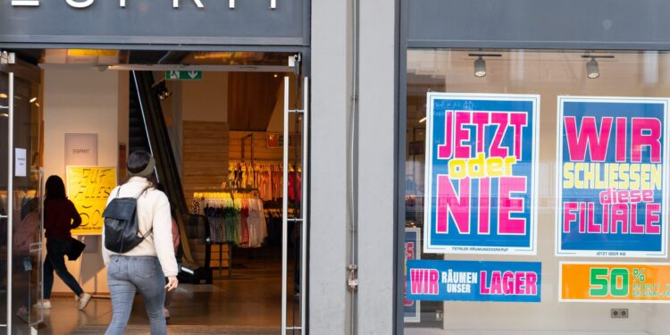 A sharp rise in the bankruptcy of German companies amid the recession economy