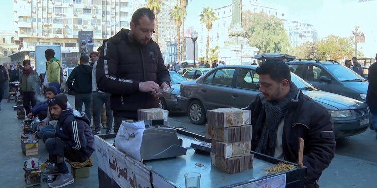 A time sequence shows the fluctuations of the price of the Syrian pound since 2011 | economy