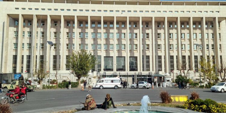 Britain cancels its sanctions on 24 Syrian entities, including the Central Bank economy