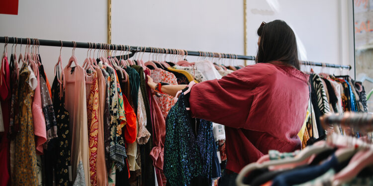 “Challenge not to buy” .. an effective strategy to curb spending and increase savings economy