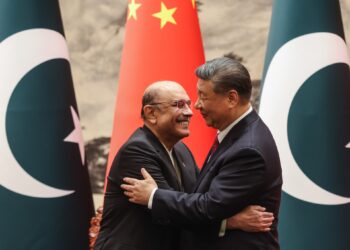 China reduces the burden of Pakistan’s debt by extending a billion dollar loan economy