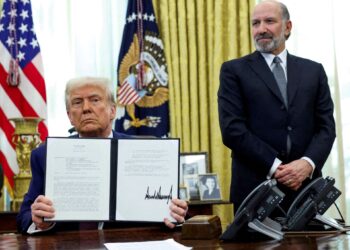 Trump opens the door to a settlement in his commercial war on Canada and Mexico economy