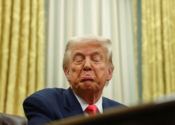 Unprecedented economic ambiguity Trump leads America to stagnant economy