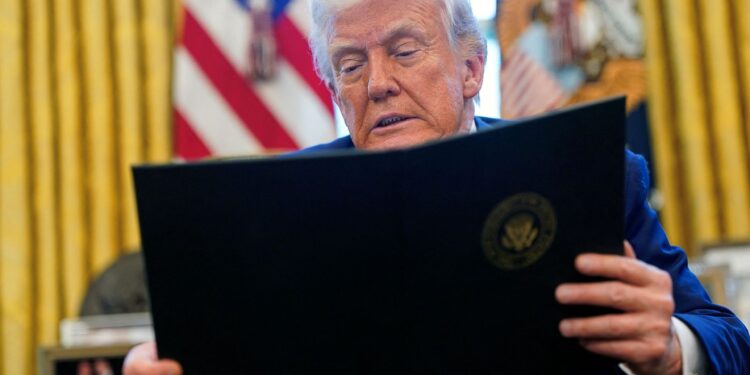 “Buy now” .. Trump’s tweet that shook Wall Street economy