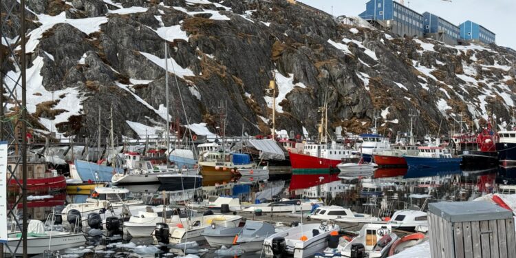 Climate and external monopoly .. The dark side of the marine fishing sector in Greenland economy
