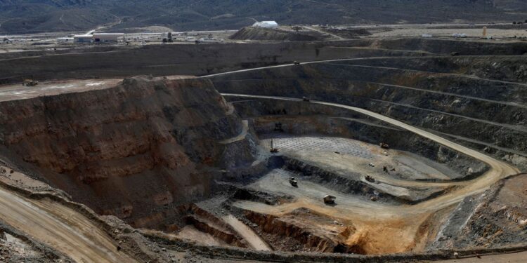 Financial Times: Trump plans to store the Pacific Ocean minerals to face China economy