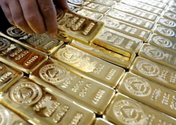 Gold jumps to $ 3500 with an escalation of tension between Trump and Powell economy