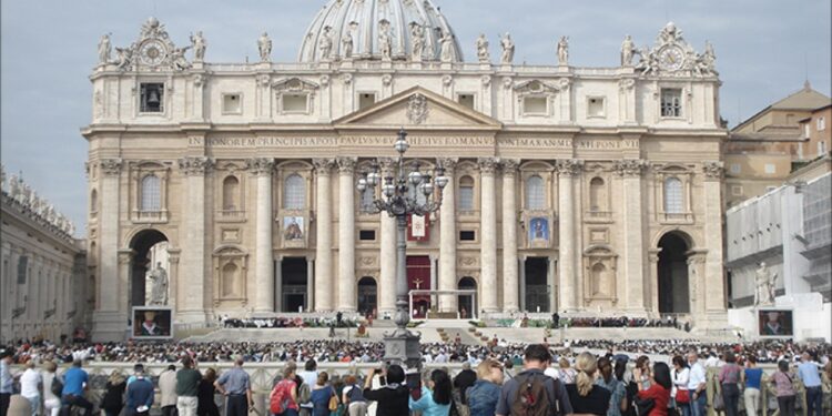 Le Pen: These are the Financial Secrets of the Vatican policy