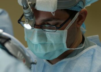 Metals derived from implants found in cerebrospinal fluid