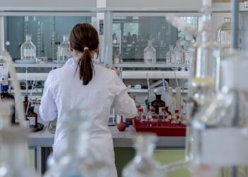 Platform technology exceeds millions of drugs and genes to reveal new therapeutic paths