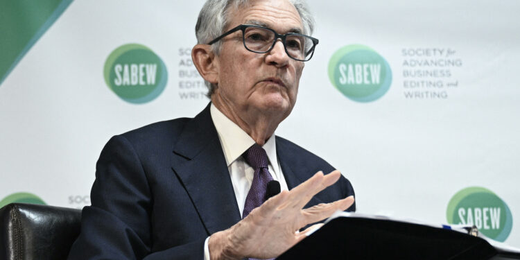 Powell warns of inflation as a result of the fees and Trump asks him to stop manipulation economy