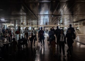 The Spanish economy continues its strength despite the disruption of electricity that threatens expectations economy