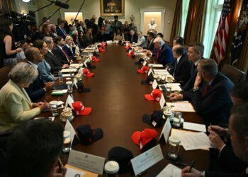 Trump: Biden, who causes the US economy to shrink economy