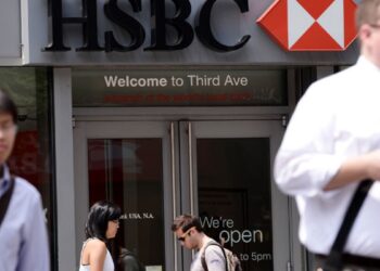 Trump fees incur over international banks $ 700 billion economy