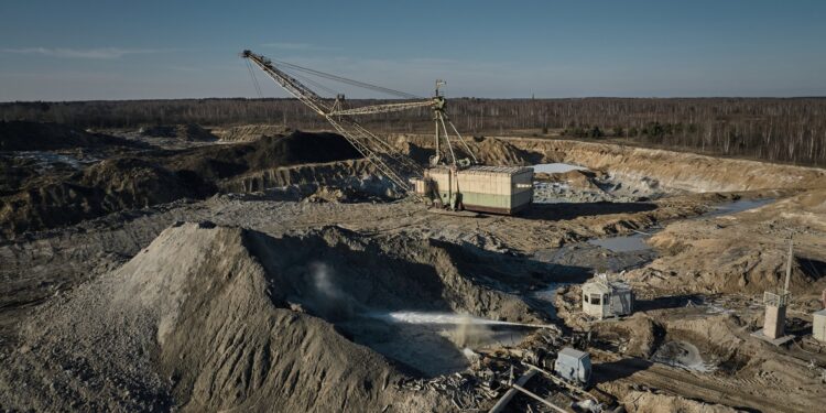 Trump is considering imposing fees on basic metal imports to pressure China economy