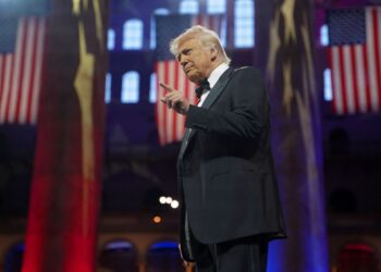 Why Trump suspended customs duties 90 days on the allies and excluded China? | economy