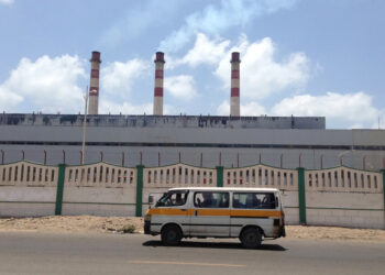 Aden in the grip of darkness and an electricity crisis that suffocates life economy