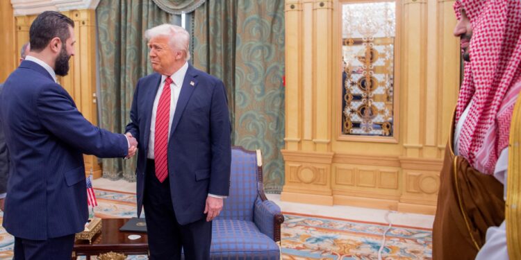 Economists of Al Jazeera Net: These are the dimensions of the decision to lift US sanctions on Syria economy