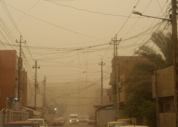Iraq loses a million dollars per day due to sandstorms economy
