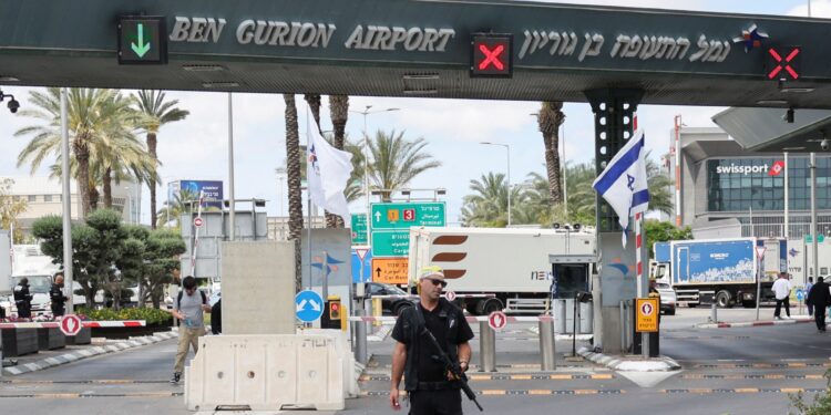 Learn about the airlines whose flights were canceled to Israel after the Houthi missile economy