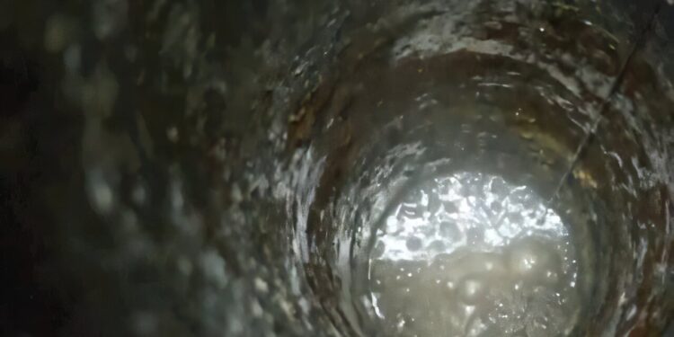 The crust of the earth contains indices on the source of unusual clean energy