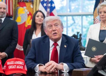 Trump: I will not go off the head of the central bank, but it has to reduce interest economy