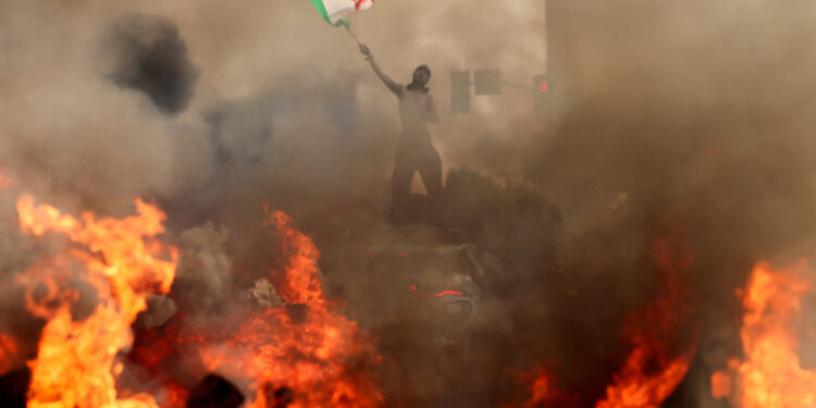 Events in Los Angeles | Why has the Mexican flag become a symbol?