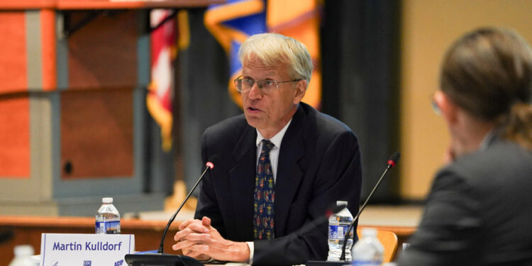 A meeting of experts on vaccines arouses criticism