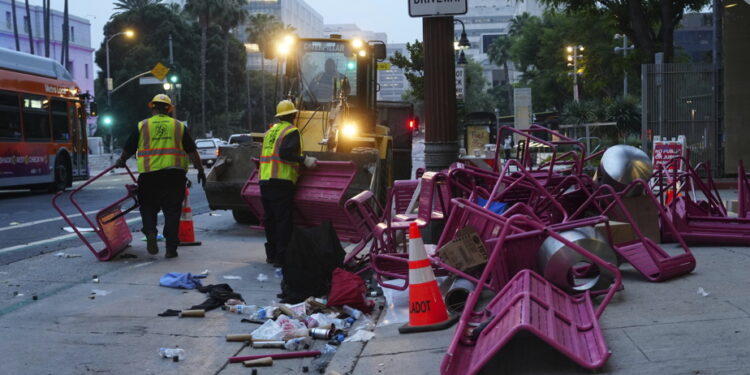 Deployment of the National Guard | Los Angeles under tension, Trump attacks the “insurgents”