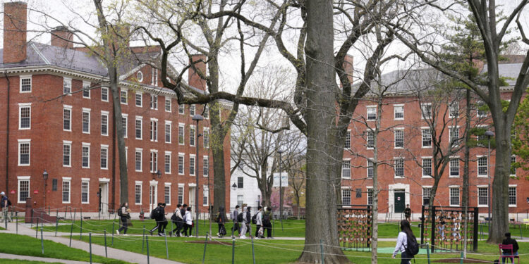 Harvard University | A judge blocks Trump’s efforts against foreign students