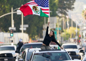 Los Angeles | Precarious calm before weekend events