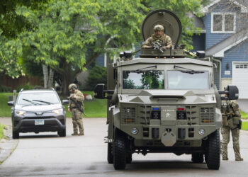 Murder of an elected official in Minnesota | The suspect still on the run