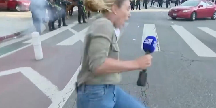 National Guard against demonstrations | An Australian journalist injured live by a rubber bullet